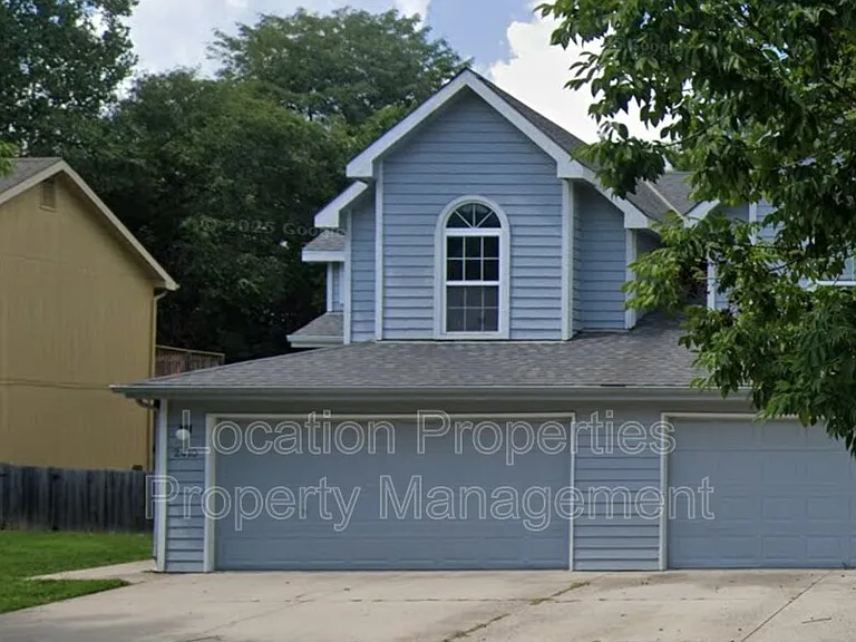 2410 Lancaster Dr #1 — Photo 1
