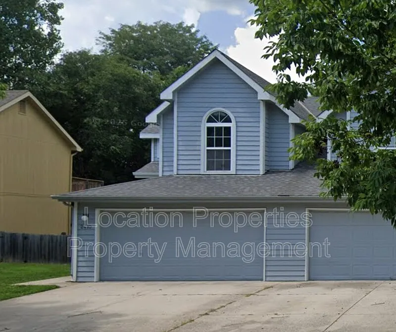 2410 Lancaster Dr #1