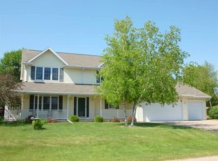 W6846 Willowglen Way, APPLETON, WI 54915