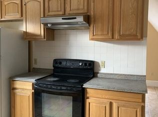 28 Richards St #3, Worcester, MA 01603