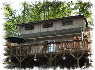 2 Simons Point, Tafton, PA 18464