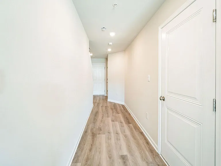 178 Bell Ct — Photo 51