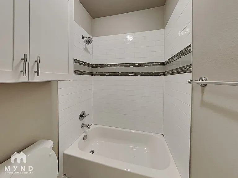 2805 Lindale Dr — Photo 15