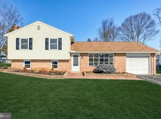 118 Kim Acres Dr, Mechanicsburg, PA 17055