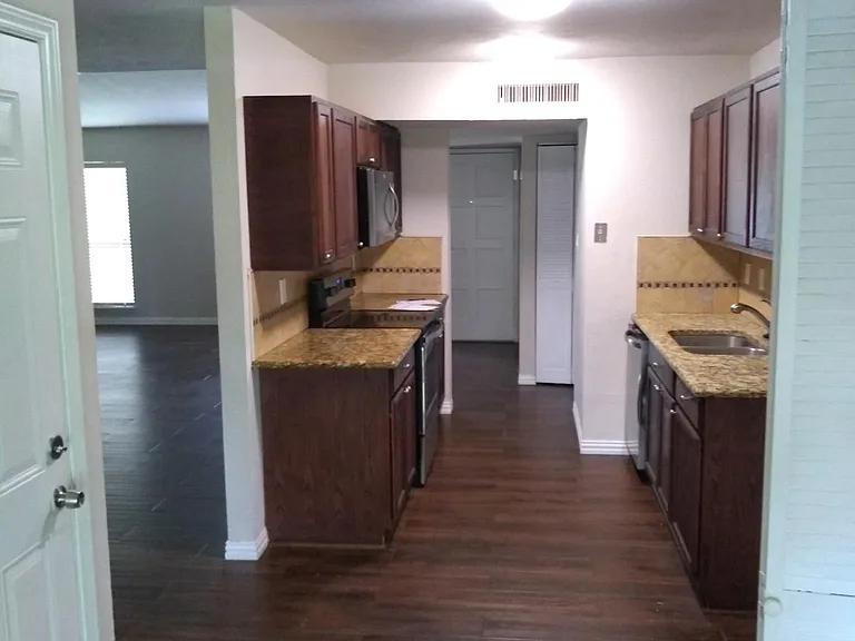 1124 Joshua Tree Dr — Photo 6