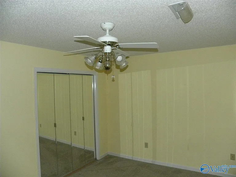 104 Prairie Ct — Photo 13
