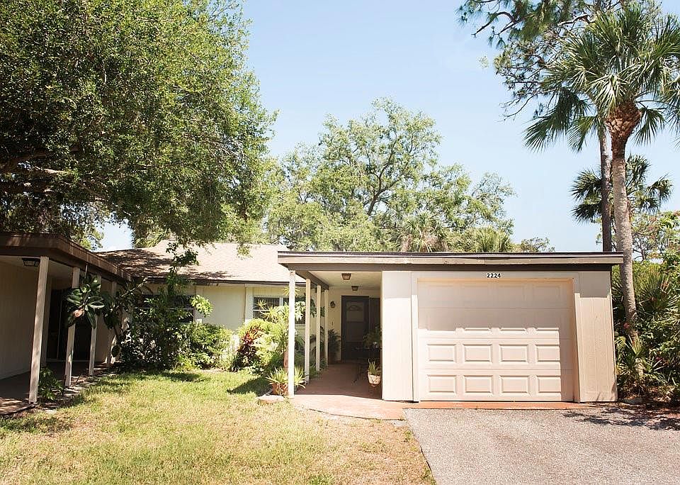 1st image of 2224 Willow Tree Dr #89