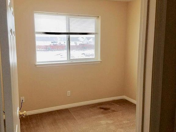 3rd image of 3555 E Deloy Dr