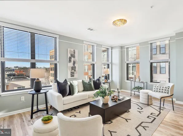 444 W Broad St Unit 533, Falls Church, VA 22046