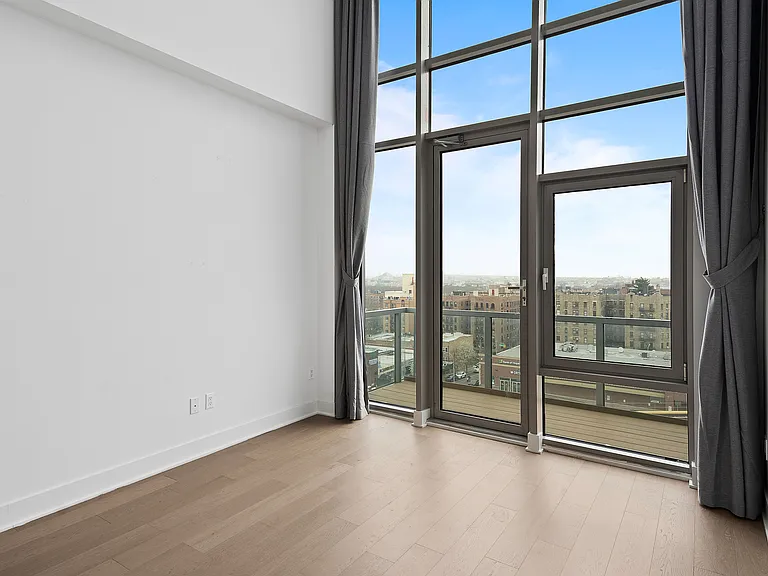 50-11 Queens Blvd #Penthouse 1 — Photo 4