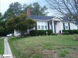 805 N Main St, Greer, SC 29651