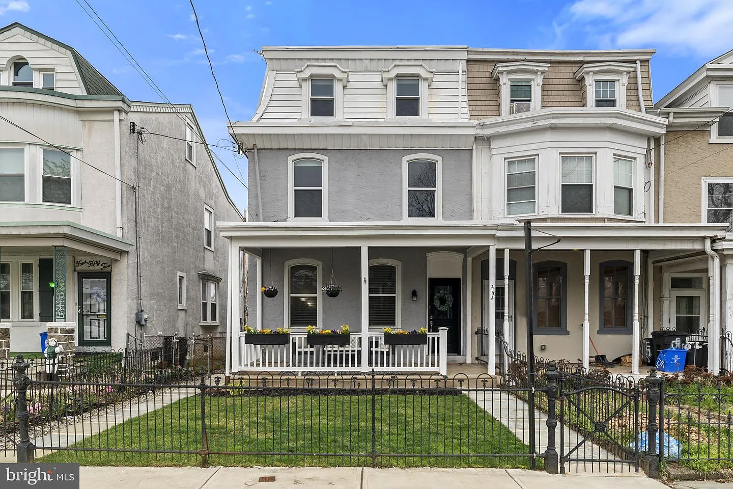 454 Lyceum Ave photo 1