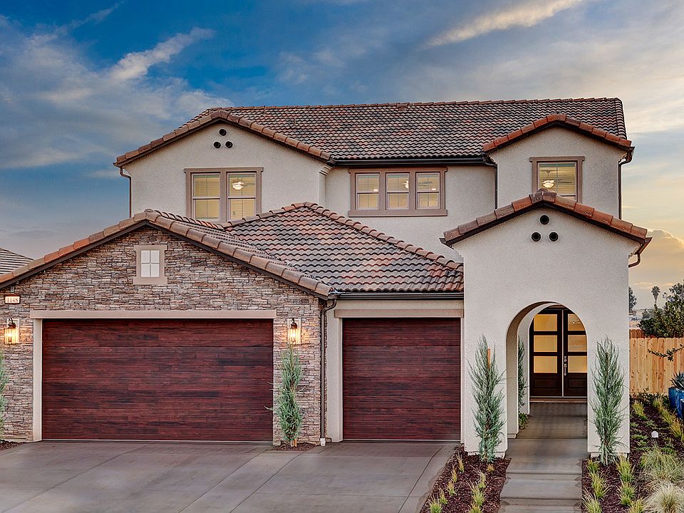 Everly Modern Spanish