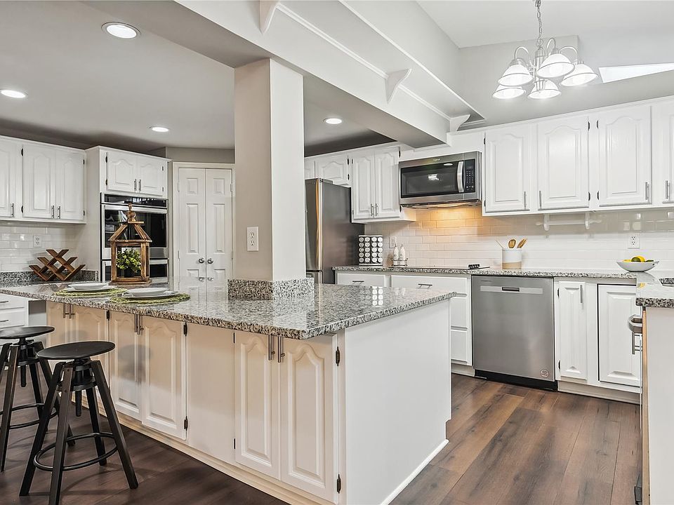 8847 Woodlawn Way, Springfield, VA 22153 Zillow
