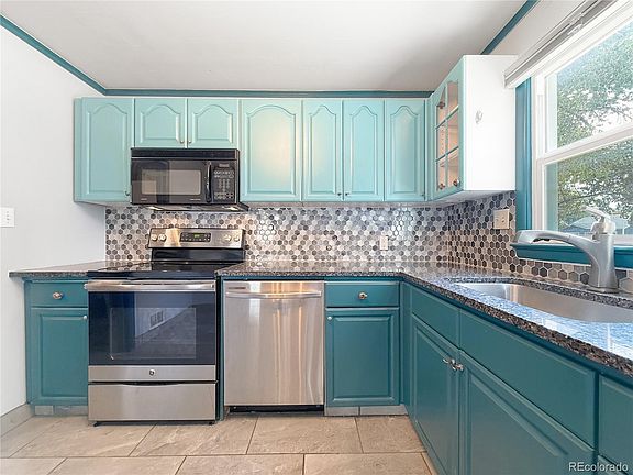 3rd image of 4224 S Fox Street