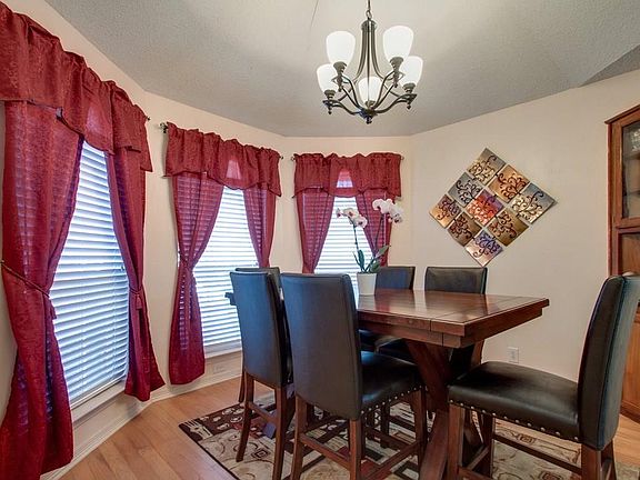 5th image of 2625 Bauer Dr