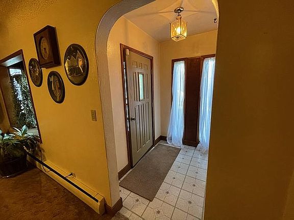 5th image of 609 Grace Ave