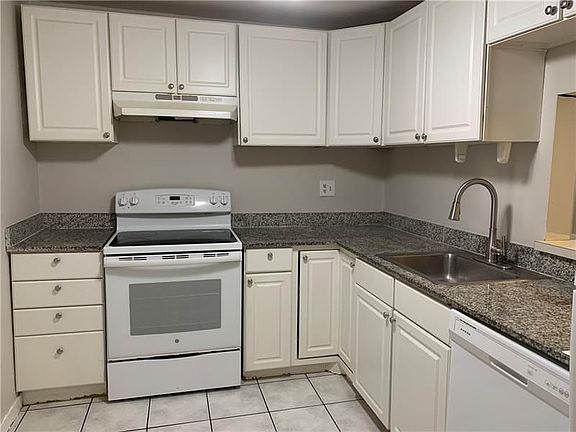 2nd image of 4314 NW 9th Ave APT 3-3E