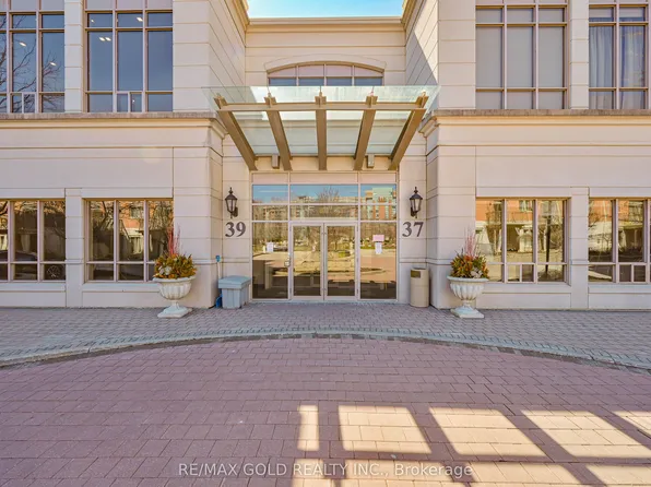 37 Galleria Pkwy #319, Markham, ON L3T 0A5