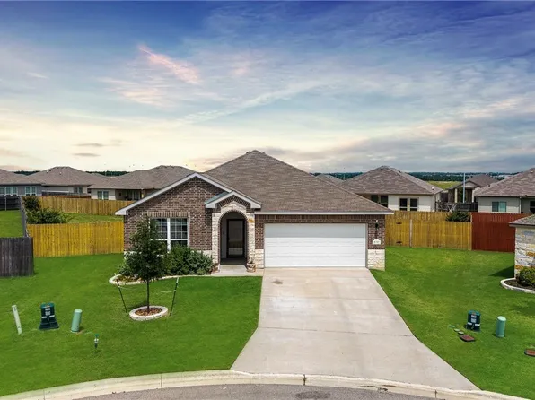1041 Lakeway Crossing Dr, Temple, TX 76502