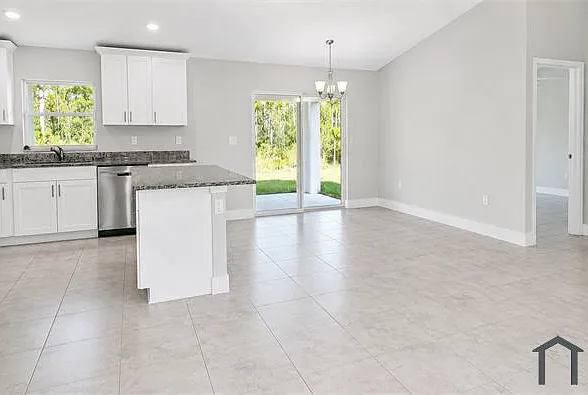 3 bed, 1500 sqft, $2,100 — Photo 3