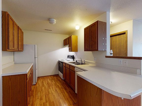 5th image of 4517 Steinbeck St Unit 4