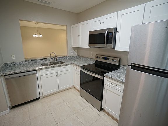 3rd image of 6006 Portsdale Pl Unit 201