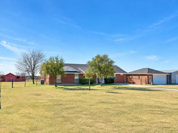 6935 H Lively Rd, Ponder, TX 76259