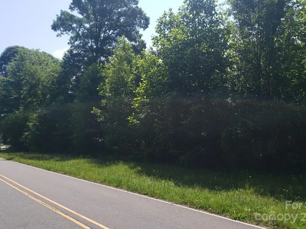 2517 Fire Department St, Newton, NC 28658