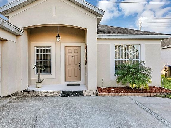 2nd image of 2288 Meadow Oak Cir