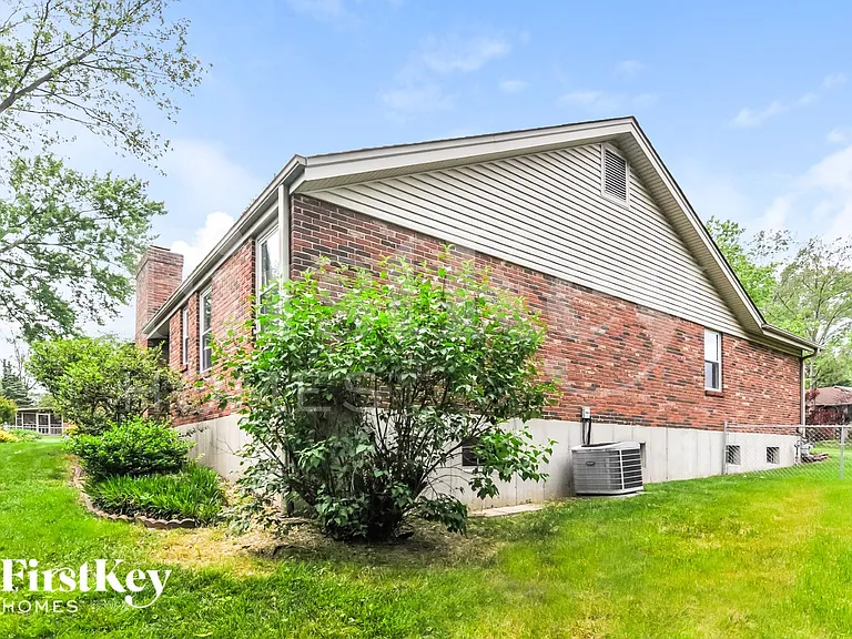 4446 Skyridge Dr — Photo 15