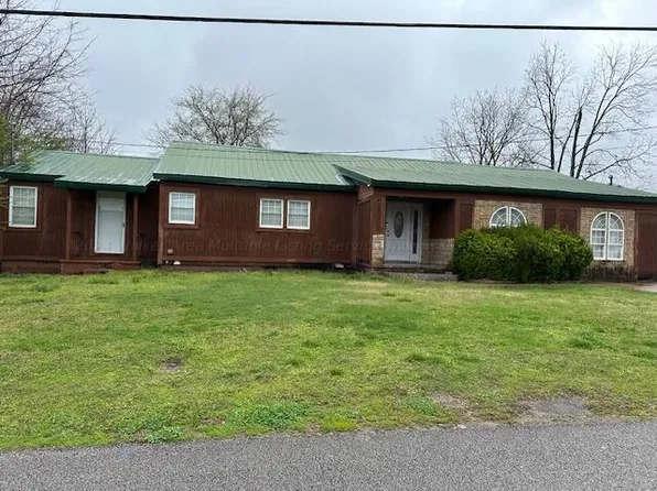 50 School Ave, Phil Campbell, AL 35581