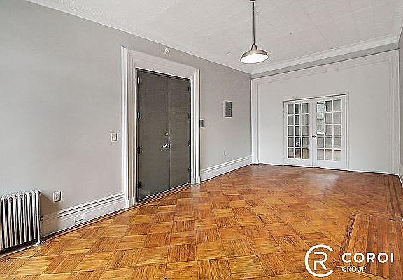 2nd image of 1393 Pacific St #2