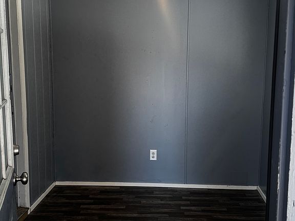 2nd image of 215 Francis Ave