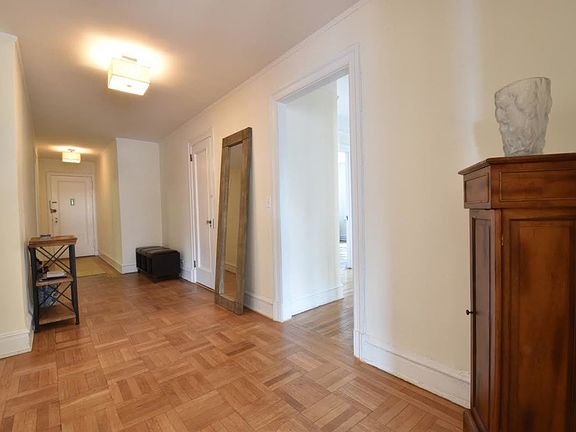 3rd image of 865 W End Ave APT 9A