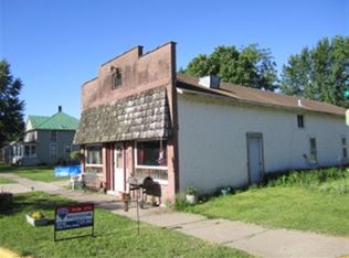 1201 S Beaumont Rd, Prairie Du Chien, WI 53821