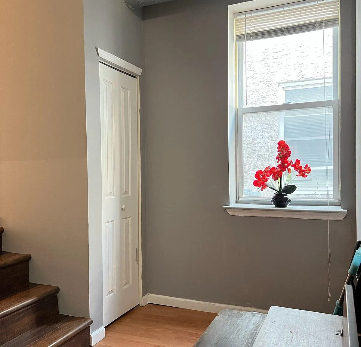 2 bed, $1,300 — Photo 2