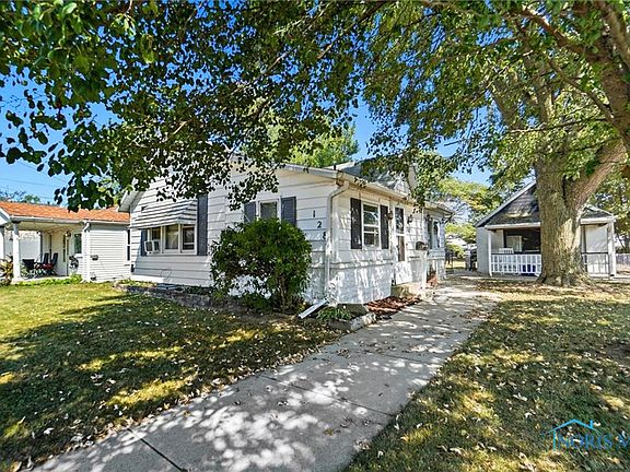 4th image of 128 Zihlman Ave