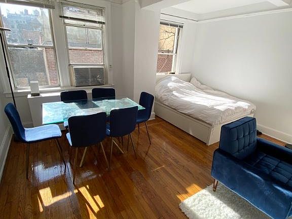 3rd image of 150 E 39th St APT 502