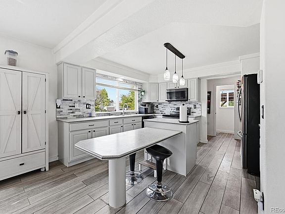 3rd image of 4335 Lyndenwood Point