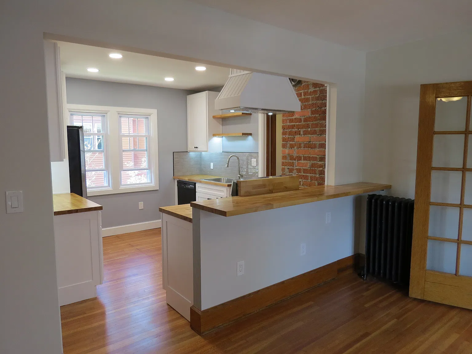 3 bed, 1650 sqft, $2,000 — Photo 3