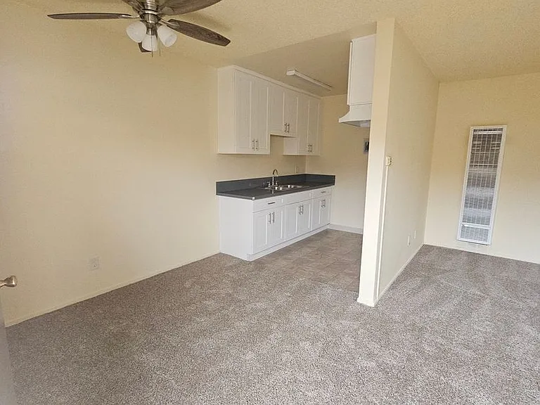 914-920 S Central Ave #914-19 — Photo 2