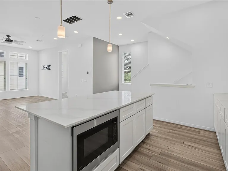 1526 Ojeman Rd #C — Photo 6