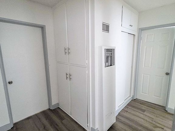 5th image of 916 N Inglewood Ave APT 7