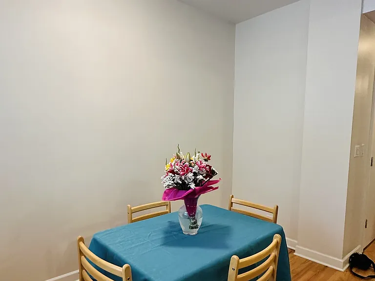 2256 W Adams St #1 — Photo 6