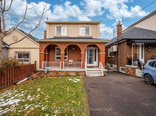 36 Lanark Ave, Toronto, ON M6C2B4