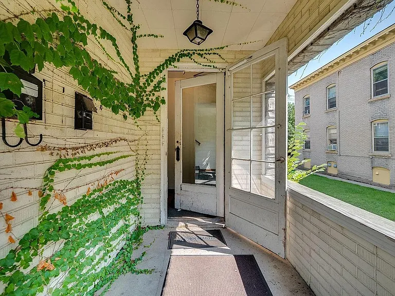 2501 Emerson Ave S #2 — Photo 2