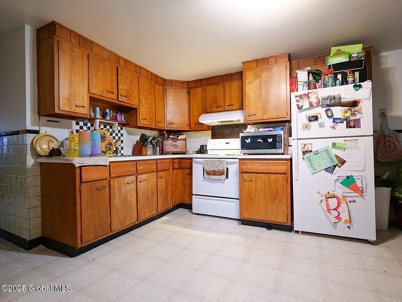 5th image of 358 1st Street