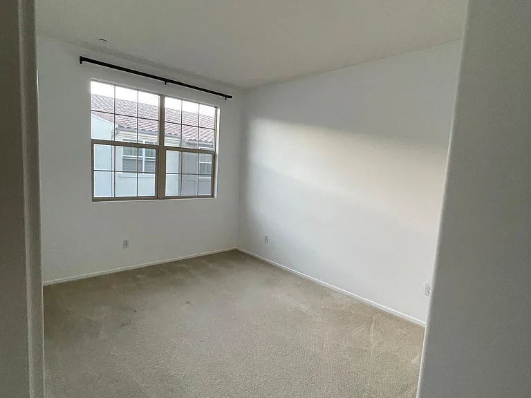 869 E Mountain Way #C — Photo 22