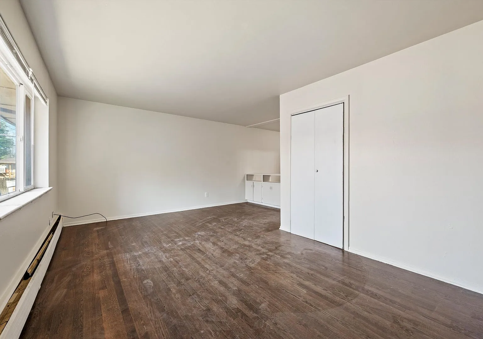 1725 Chester St — Photo 3